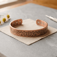 Marguerite | Botanical Magnetic Copper Cuff