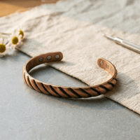 Gwendolyn | Ridged Magnetic Copper Cuff